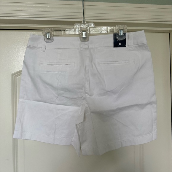 J.Crew - Stunning White Classic Chino Shorts 7" - BNWT! - Picture 2 of 7